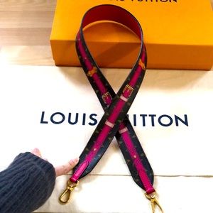 🌺🌺 RARE 🌺🌺 Louis Vuitton Trunk Bandoulier Strap